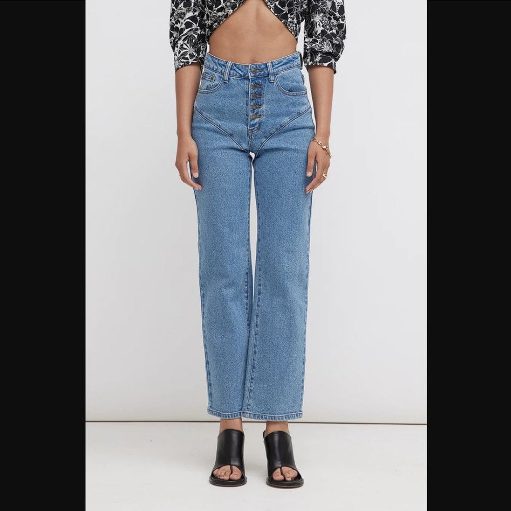 WINTER MUSE Women's Jacques Straight Leg Jeans Size 2 in Denim Medium Bl…